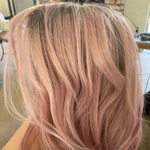 Raquel Welch ‘Dare to Be’ Wig (rooted & pink!)